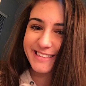 Meet your Posher, Alessandra